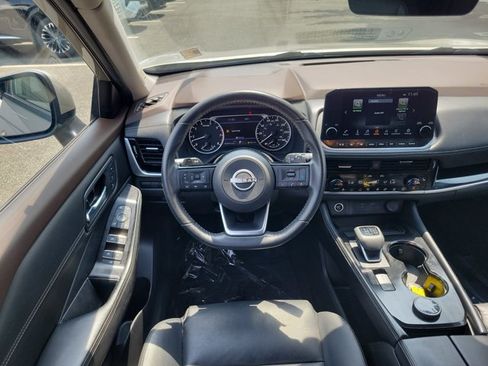 Used 2023 Nissan Rogue SL w/ SL Premium Package AWD/4WD image 12