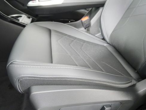 Used 2026 BMW X1 xDrive28i image 9