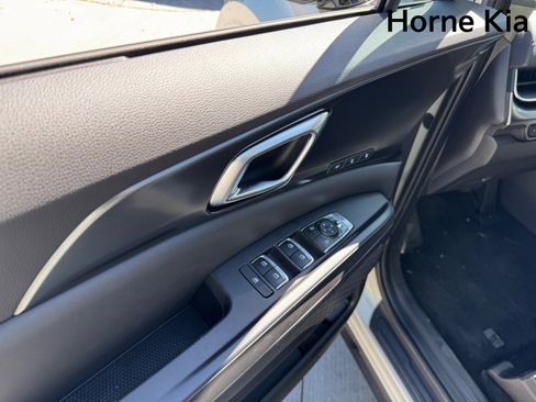 New 2026 Kia Carnival SX w/ SX Dark Edition Package image 9