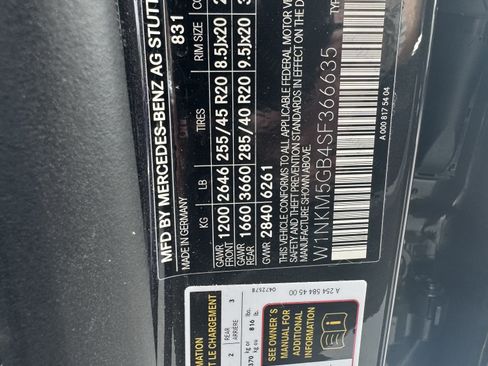 Used 2025 Mercedes-Benz GLC 350e 4MATIC image 34