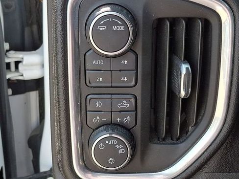 Used 2021 Chevrolet Silverado 1500 LT Trail Boss w/ Convenience Package II AWD/4WD image 20