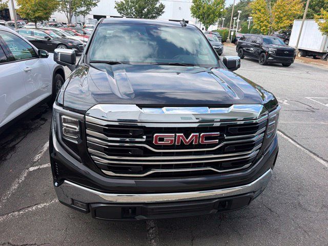 Used 2024 GMC Sierra 1500 SLT w/ SLT Premium Package AWD/4WD image 2