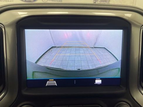 Certified 2021 Chevrolet Silverado 1500 RST image 4