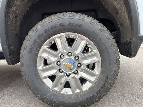 New 2026 Chevrolet Silverado 2500 High Country w/ High Country Premium Package AWD/4WD image 38