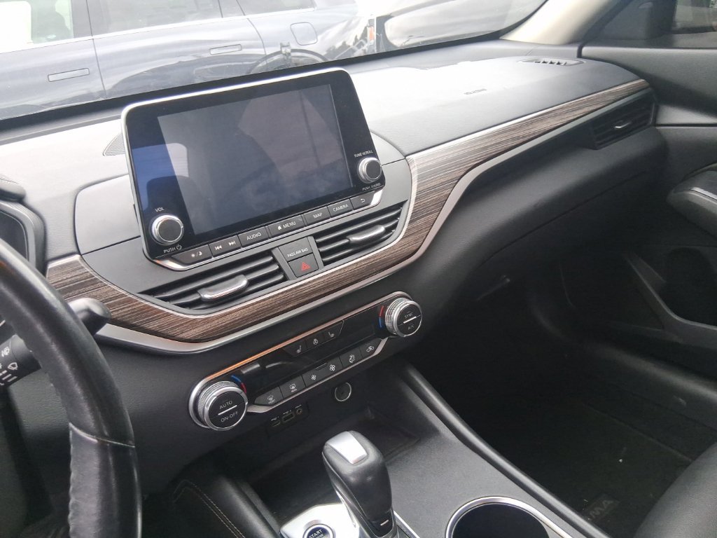 Used 2019 Nissan Altima 2.5 SL FWD image 12