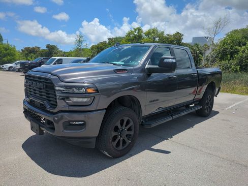 Used 2025 RAM 2500 Big Horn AWD/4WD image 10