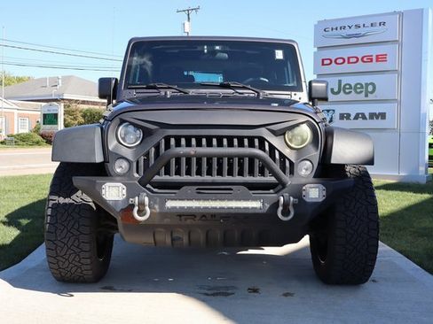 Used 2016 Jeep Wrangler Sport image 5