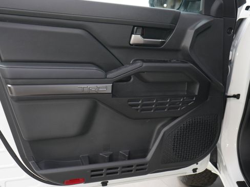 Used 2025 Toyota Tacoma TRD Off-Road AWD/4WD image 18