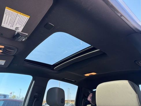 Used 2024 Chevrolet Colorado ZR2 w/ Technology Package image 14