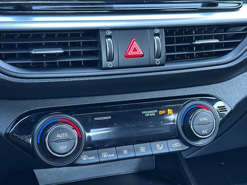 Used 2023 Kia Forte GT-Line w/ GT-Line Technology Package image 17