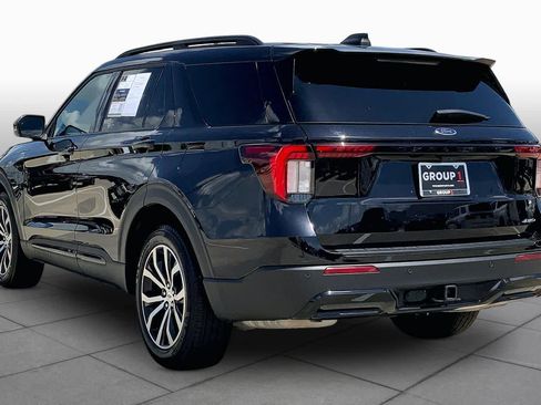 Used 2025 Ford Explorer ST-Line AWD/4WD image 12