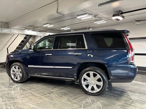 Used 2020 Cadillac Escalade Premium Luxury image 8