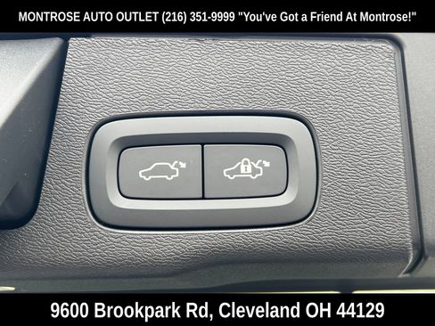 New 2026 Volvo XC60 B5 Ultra w/ Protection Package Premier image 37