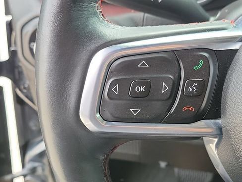 Used 2018 Jeep Wrangler Unlimited Rubicon AWD/4WD image 11
