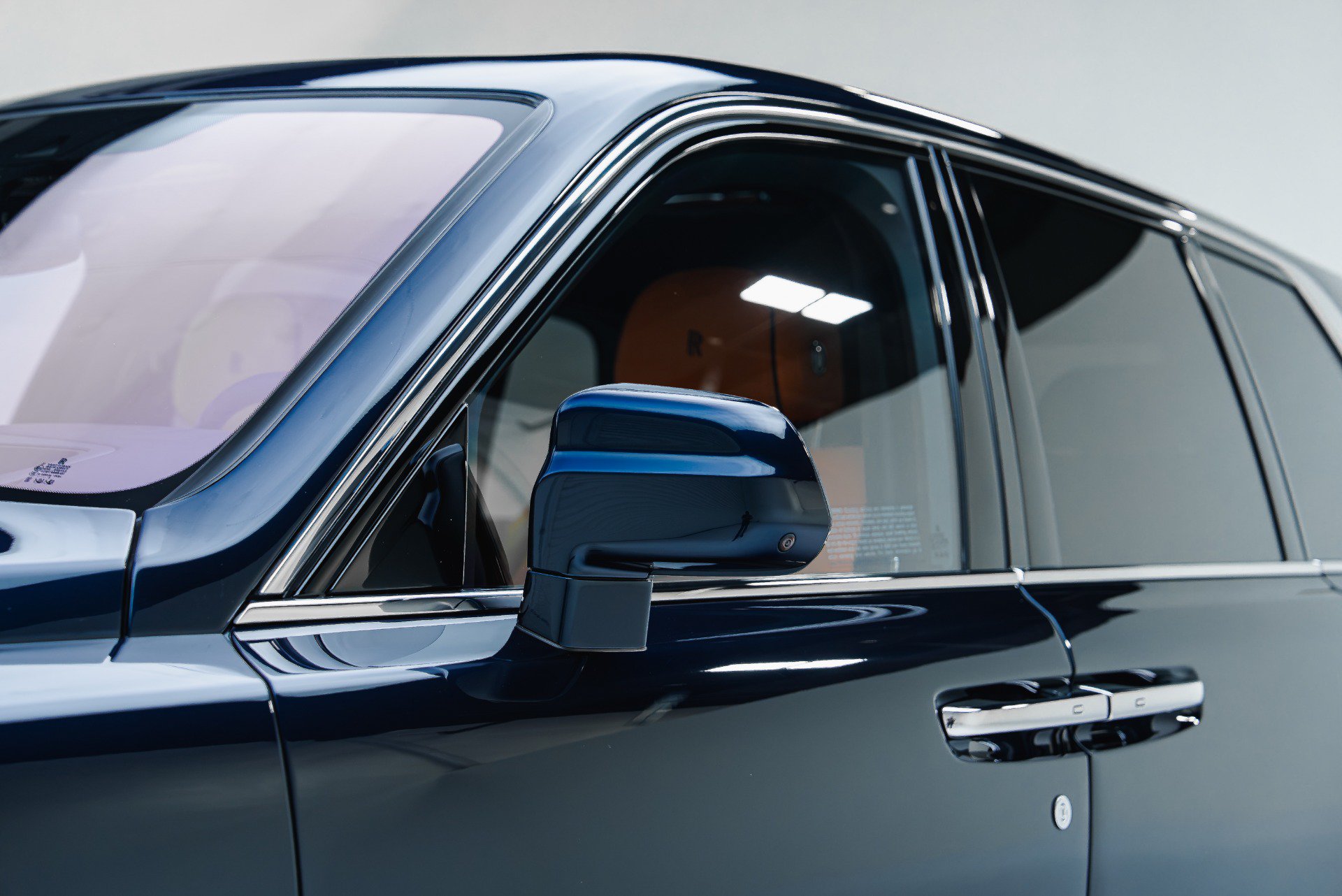 Used 2023 Rolls-Royce Cullinan AWD/4WD image 25