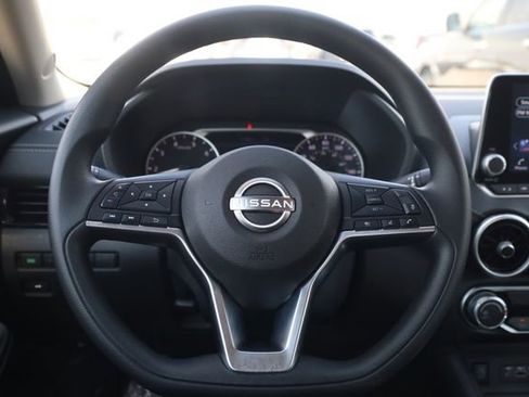 Used 2025 Nissan Sentra SV image 12