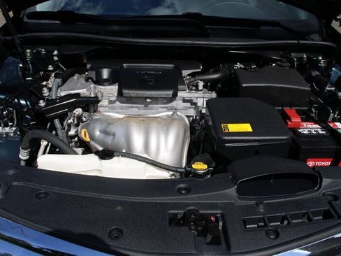 Used 2014 Toyota Camry LE FWD image 18