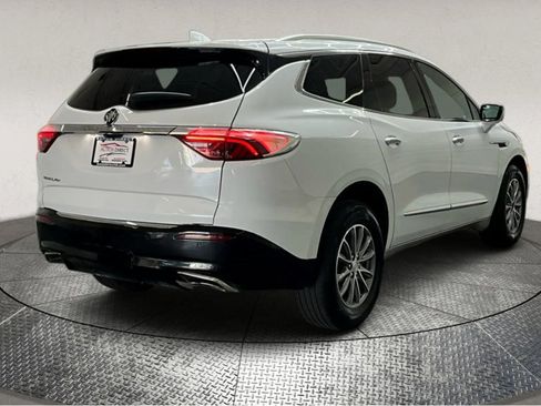 Used 2022 Buick Enclave Premium image 8