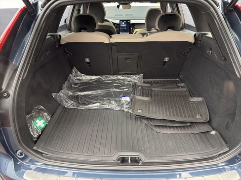 Used 2026 Volvo XC60 B5 Plus w/ Protection Package Premier image 36