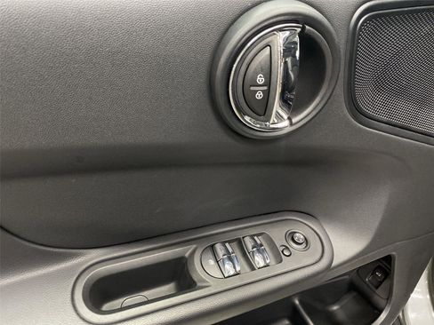 Used 2017 MINI Cooper Countryman ALL4 AWD/4WD image 19