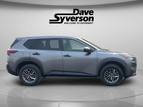 Used 2023 Nissan Rogue S AWD/4WD image 4