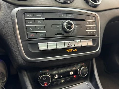 Used 2018 Mercedes-Benz GLA 250 image 43