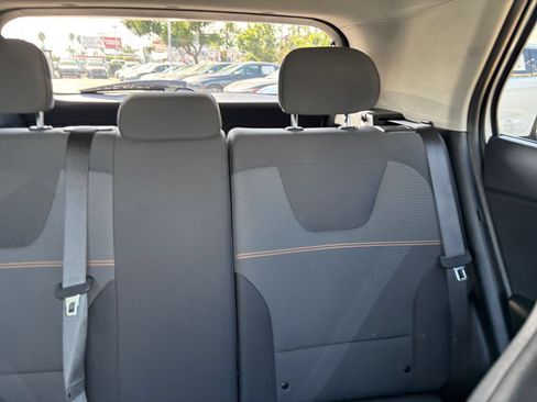 Used 2026 Kia Niro LX FWD image 37