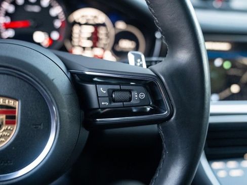 Used 2023 Porsche Panamera 4 Platinum Edition image 21