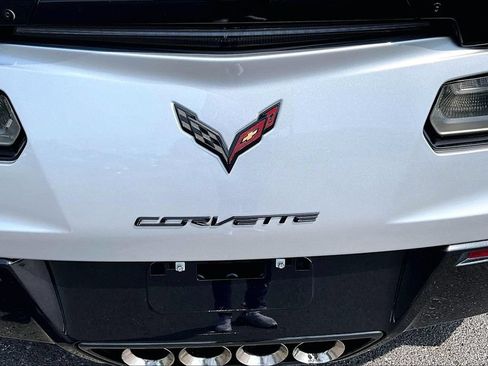 Used 2016 Chevrolet Corvette Z06 w/ 3LZ Preferred Equipment Group RWD image 25