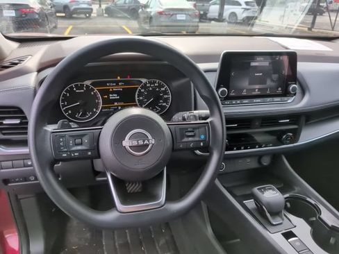 Used 2023 Nissan Rogue SV FWD image 22