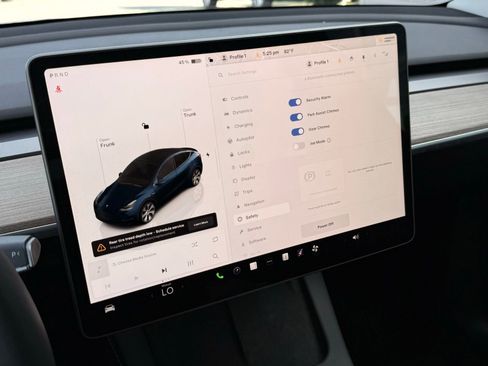 Used 2023 Tesla Model Y Long Range AWD/4WD image 49