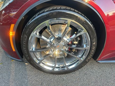 Used 2017 Chevrolet Corvette Grand Sport w/ Carbon Flash Badge Package image 44