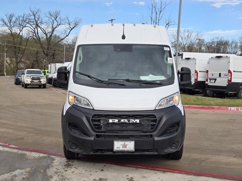 New 2026 RAM ProMaster 1500 w/ Storage Group FWD image 4