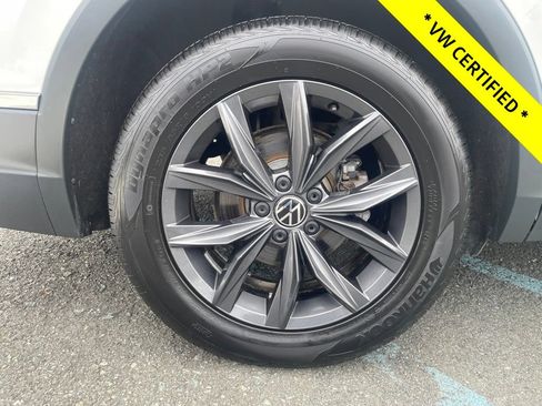Certified 2022 Volkswagen Tiguan SE AWD/4WD image 14