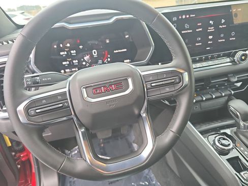 Used 2025 GMC Canyon Elevation w/ Convenience Package image 16