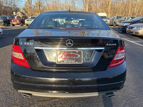 Used 2011 Mercedes-Benz C 300 4MATIC Sedan image 6