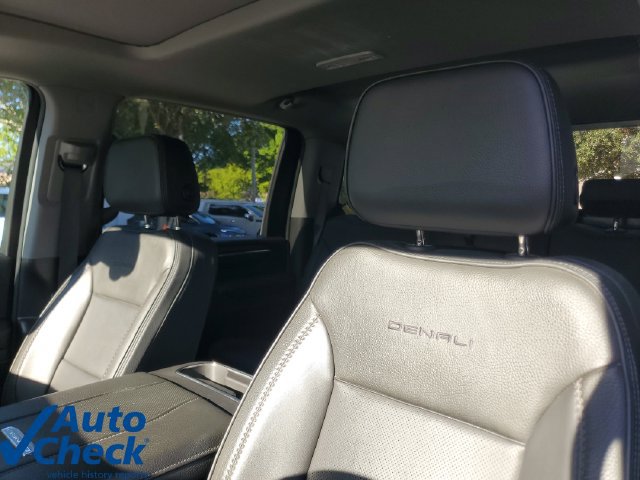 Used 2025 GMC Sierra 3500 Denali w/ Denali Reserve Package AWD/4WD image 17