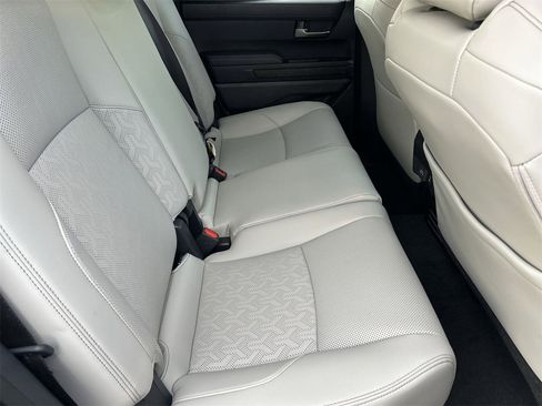 Used 2025 Toyota Tacoma Limited image 6