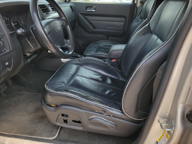 Used 2008 HUMMER H3 Luxury AWD/4WD image 6