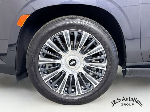 Used 2022 Cadillac Escalade Sport Platinum image 39