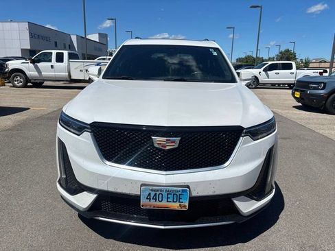 Used 2024 Cadillac XT6 Sport w/ Platinum Package AWD/4WD image 2