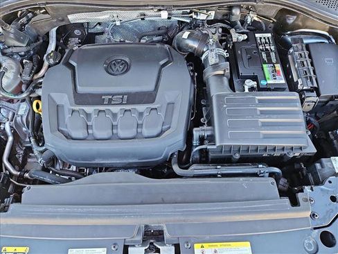 Used 2023 Volkswagen Tiguan SE R-Line image 23