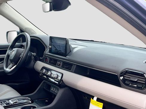 Used 2024 Honda Pilot Touring image 30