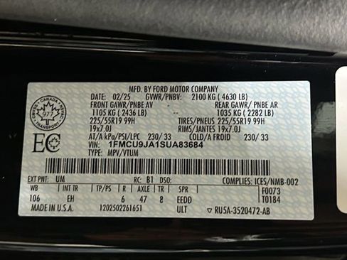Used 2025 Ford Escape Platinum AWD/4WD image 31