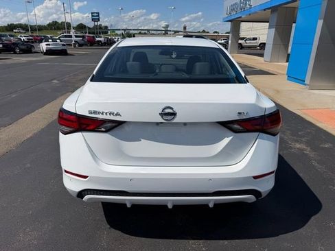 Used 2023 Nissan Sentra SV FWD image 6