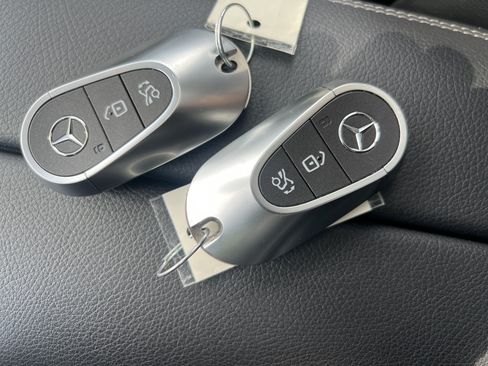 Certified 2025 Mercedes-Benz GLC 300 4MATIC image 66