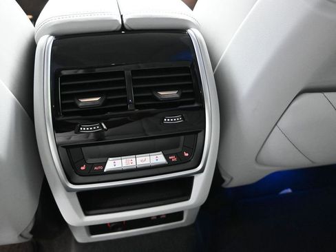 Certified 2023 BMW XM AWD/4WD image 18