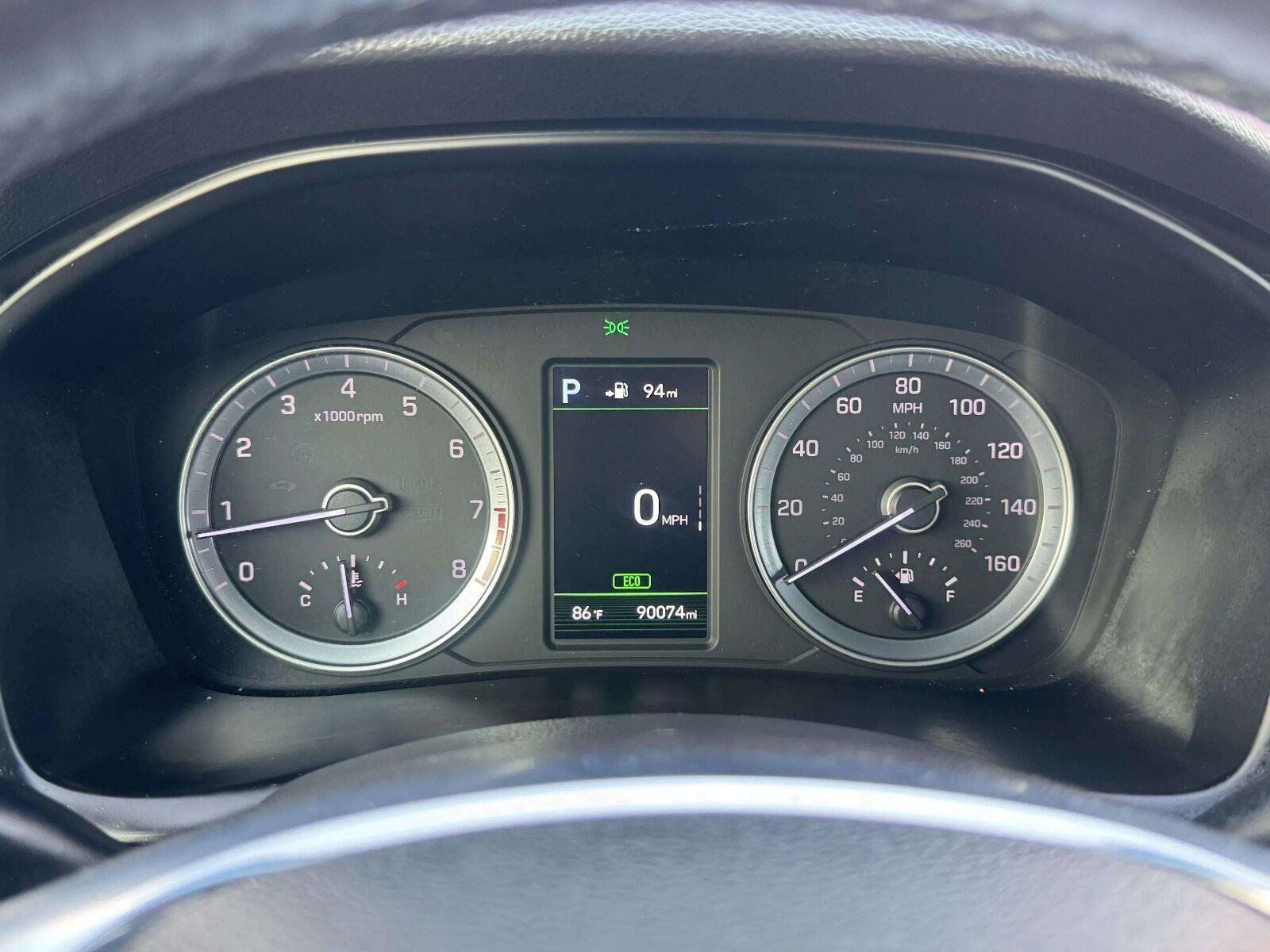 Used 2018 Hyundai Sonata Limited w/ Cargo Package FWD image 16