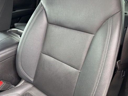 Used 2022 Chevrolet Tahoe LT w/ LT Signature Package image 10