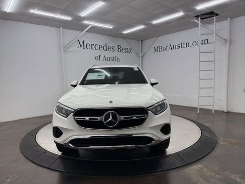 New 2026 Mercedes-Benz GLC 300 image 2